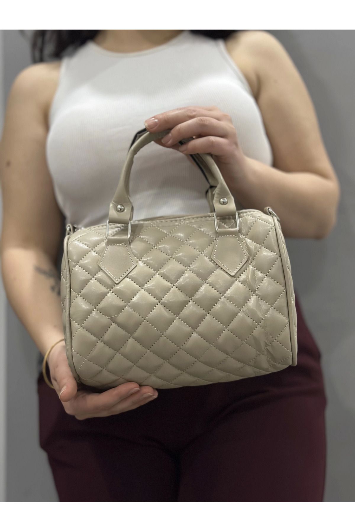 MODA Kapaksız kapitone bej cilt çanta