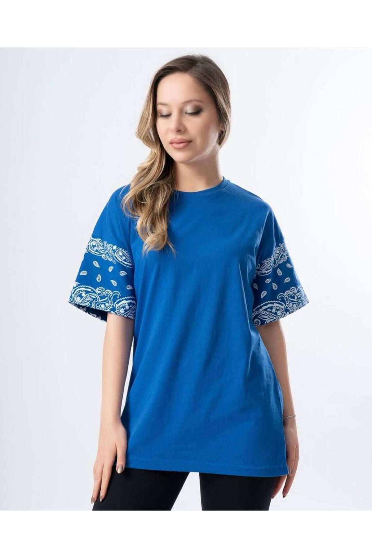 VOGUEMET ✅ Unisex Oversize T-shirt – Kol Baskılı, Trend ve Rahat Stil