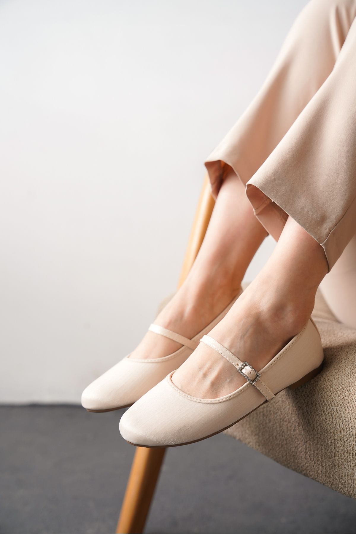 CİMİLİ SHOES Kadın Saten Günlük Babet Yuvarlak Burun Balerin Ortopedik