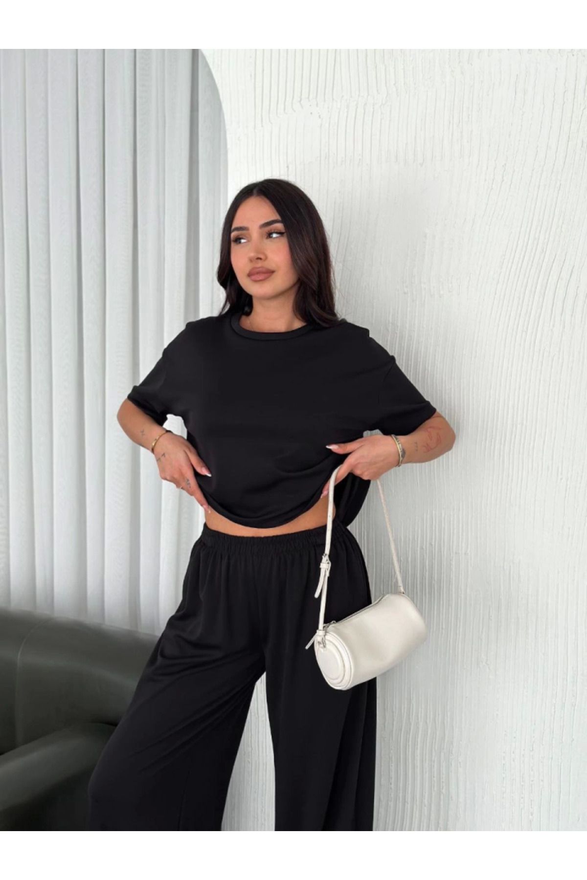 Miracle Omni Osy Modal Yumuşak Dokulu Kumaş Bisiklet Yaka T-shirt Bol Paça Pantalon Ikili Takım -Siyah