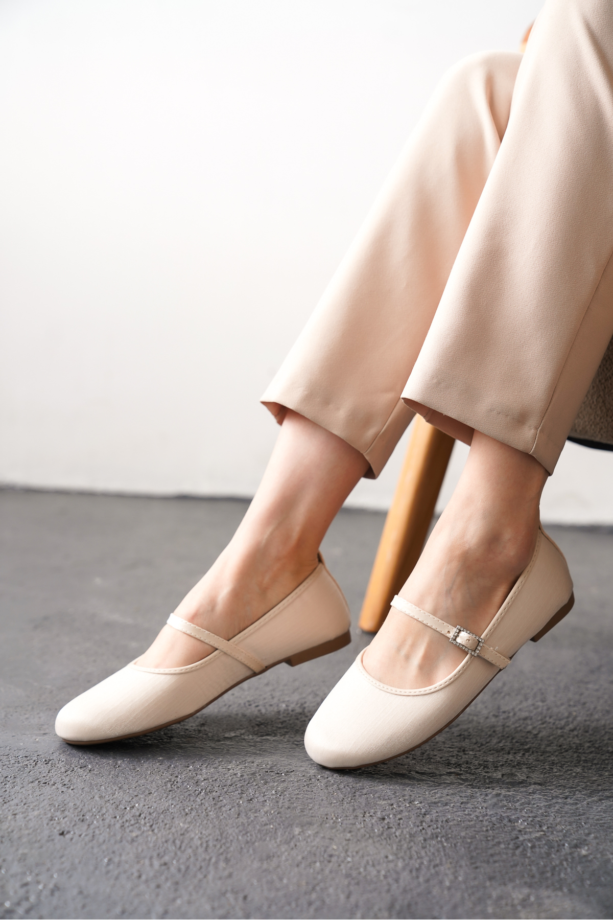 CİMİLİ SHOES  Kadın Saten Günlük Babet Yuvarlak Burun Balerin Ortopedik - Görsel 2