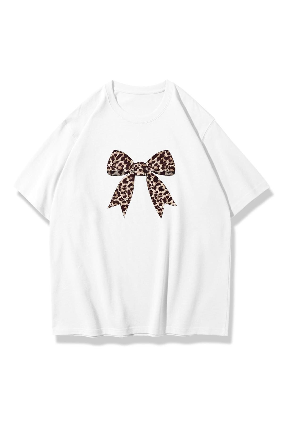 SeusCraft Beyaz Leopar Kurdele Tişört - Baskılı Oversize Yazlık Kısa Kol T-Shirt Bisiklet Yaka