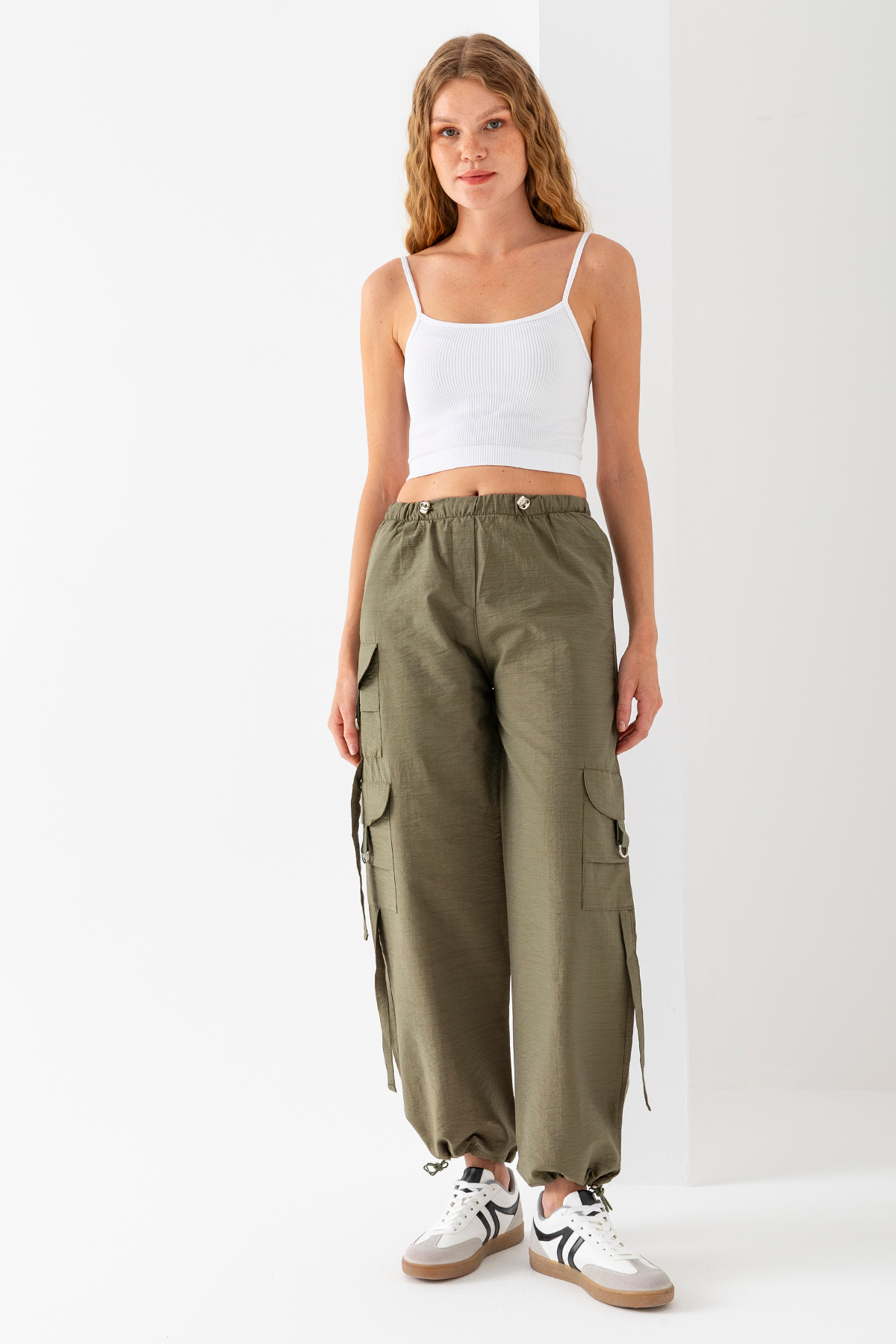 GİYSA  Kadın Beli ve Paçası Stoperli Kargo Cep Paraşüt Pantolon Yeşil - 25664 - Görsel 2