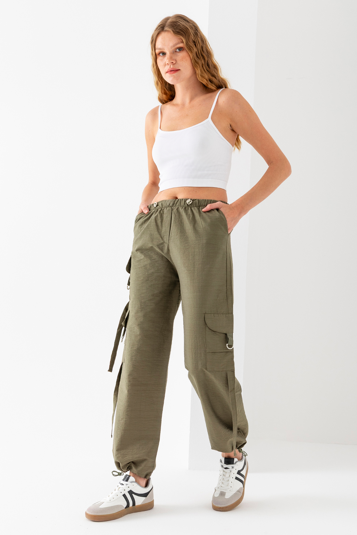 GİYSA  Kadın Beli ve Paçası Stoperli Kargo Cep Paraşüt Pantolon Yeşil - 25664 - Görsel 3