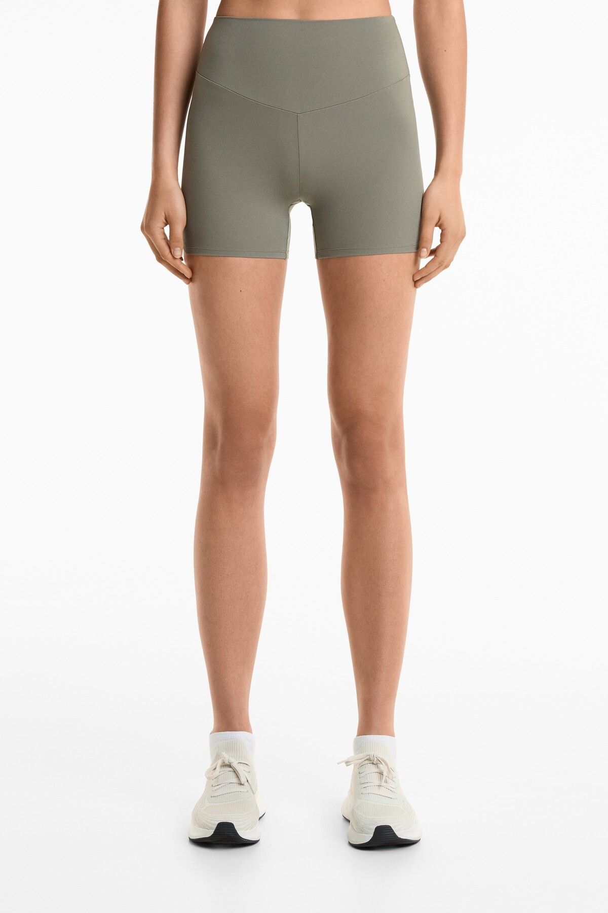 Oysho 10 cm comfortlux high rise hot pants