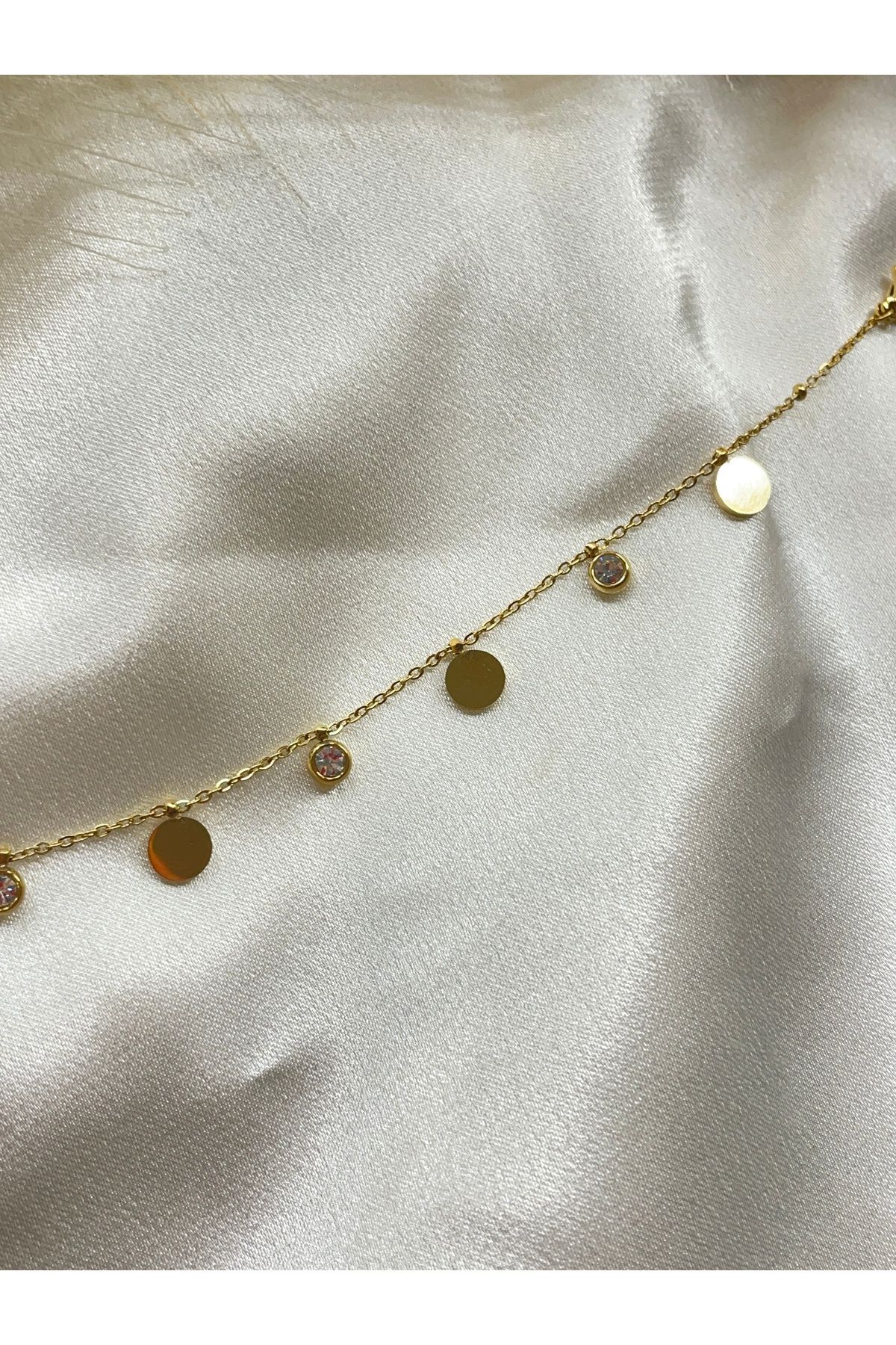 Onsiletişim LOTUSBYBUKET çelik gold daire sembol sallantılı taş detaylı özel tasarım ayarlanabilir bileklik
