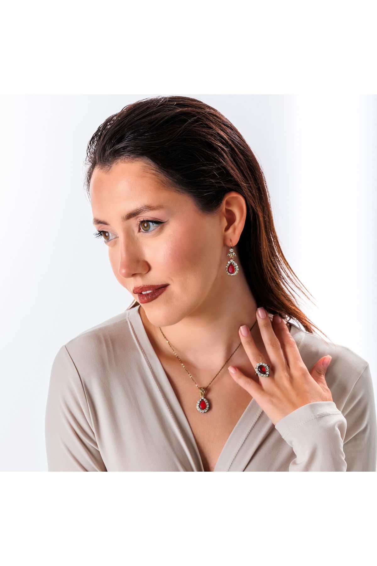 Atelier LEO Handmade Jewellery HÜRREM SULTAN KIRMIZI TAKIM YÜZÜK NO:9 BAKIR EL YAPIMI KARARMA YAPMAZ KADIN TAKI SETİ