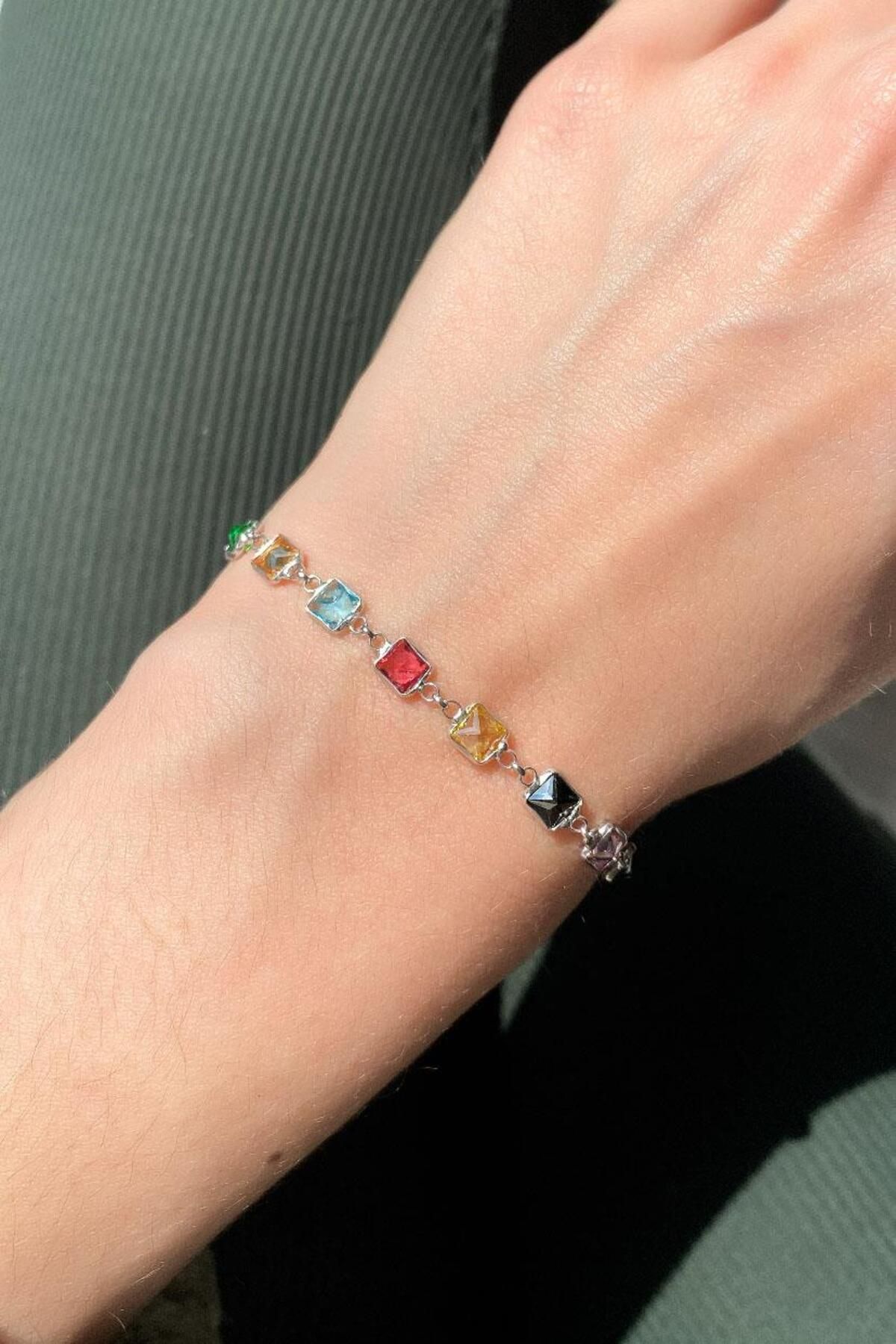 Spossy Silver Jewelry Renkli Kare Taşlı Bileklik