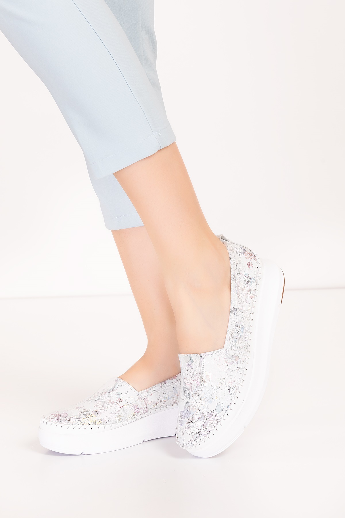 Gondol-Genuine Leather Comfortable Summer Flower Patterned Shoes Kla.24 4