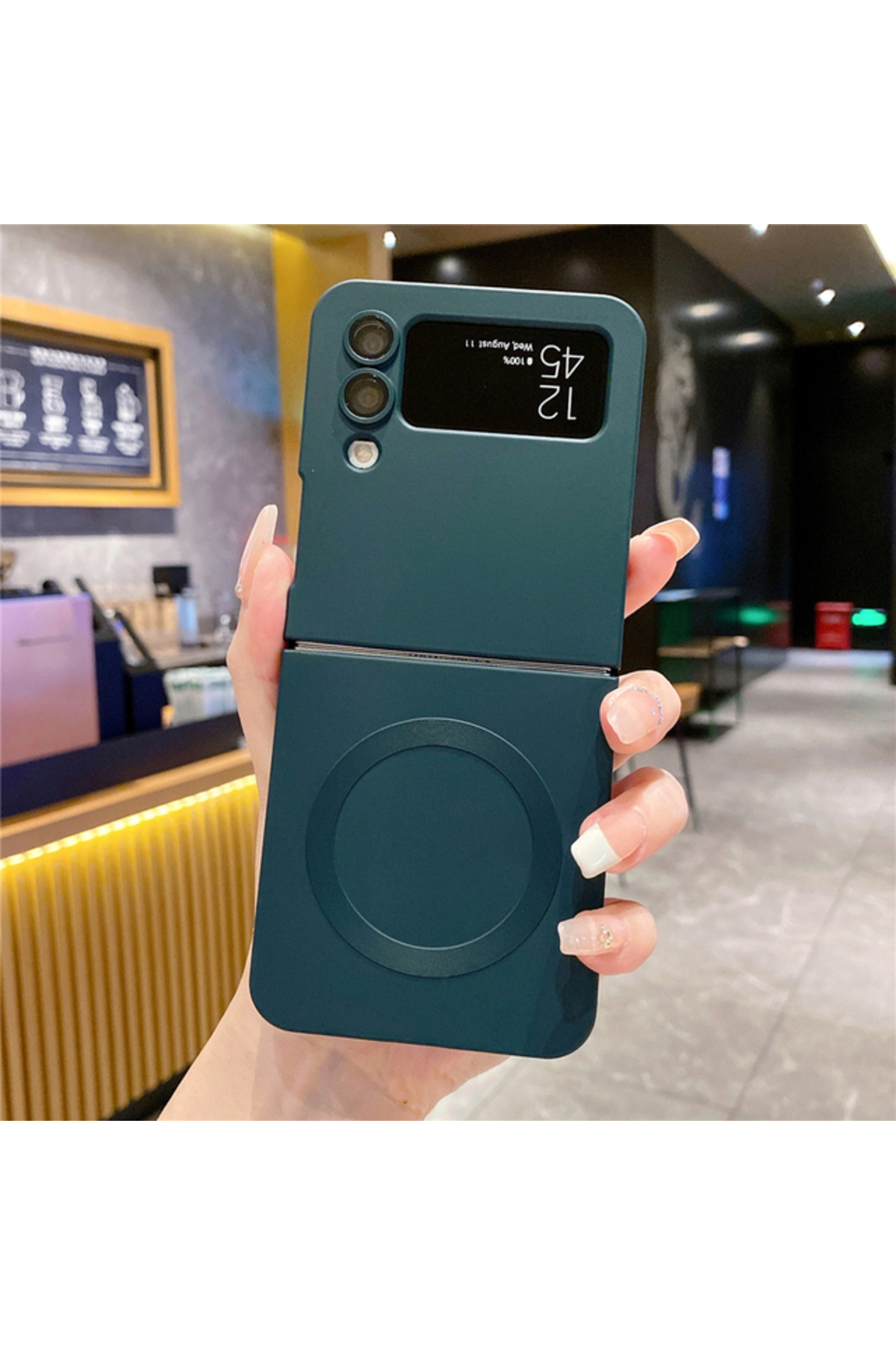 REDz Accessories-EliteMatte Case, Magsafe, Compatible with Samsung Z Flip 3, Full cover, Ultra-thin, Green 1