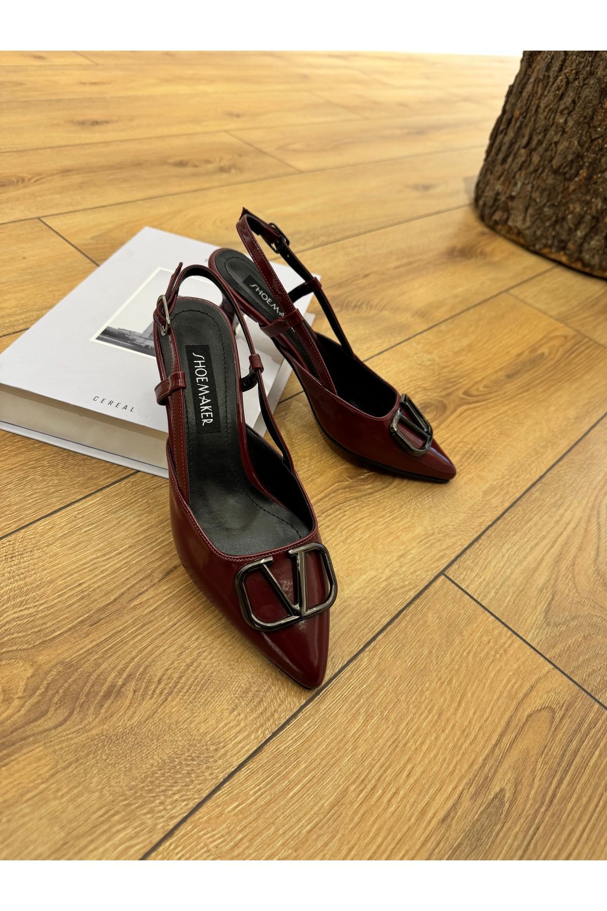 ShoeMaker Bordo V Toka Detay Kadın Ayakkabı