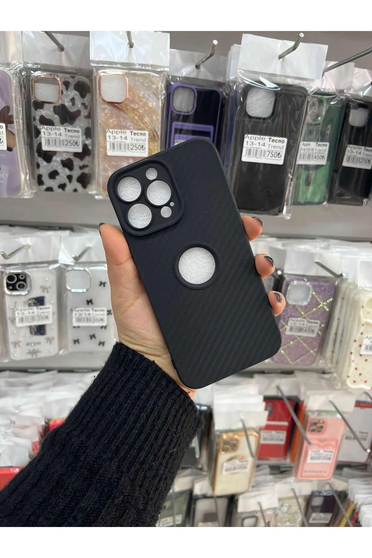 TECNOTREND Apple iPhone 14 Pro Max Karbon logo gösteren silikon kılıf