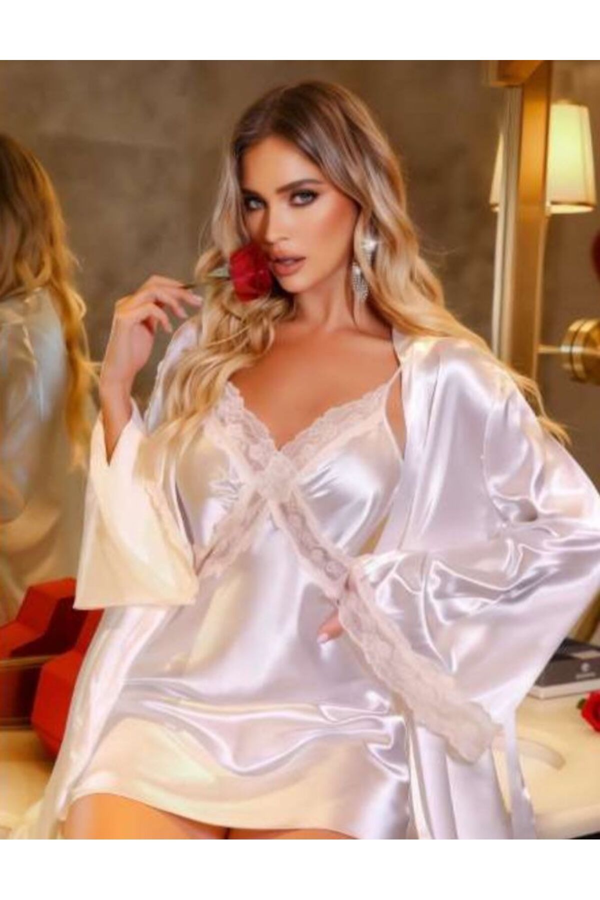 DRESSY LIFE Saten Beyaz Sabahlık ve Gecelik Takımı