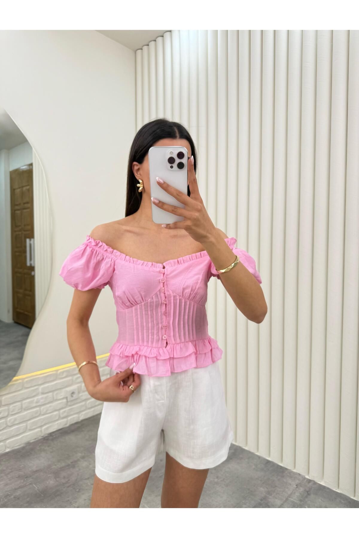 Gaus Pembe Balon Kol Önü Düğmeli Fırfırlı Crop Bluz Gaus00279