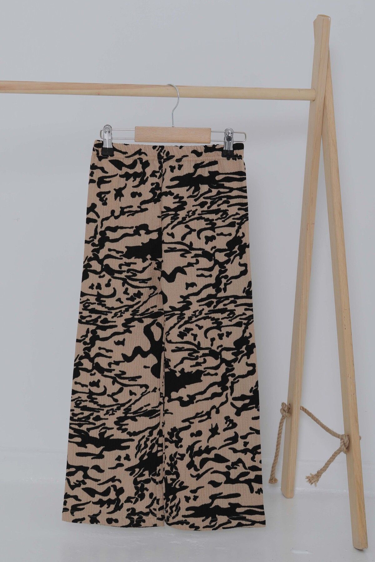 TOFİSA Kız Çocuk Bej Leopar Desenli Pijama Altı - 27051