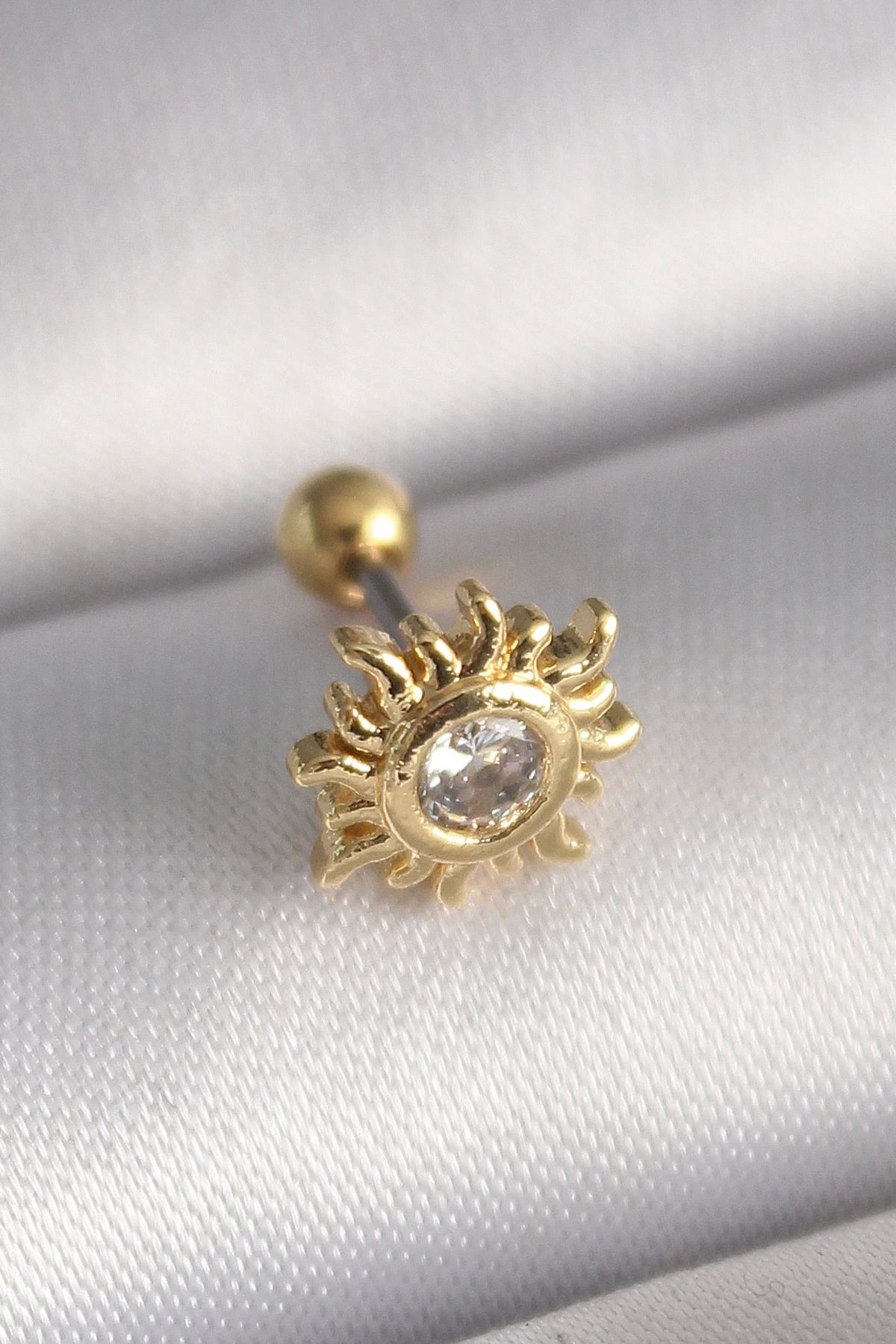 STOREMAX 316L Çelik Gold Renk Zirkon Taşlı Güneş Tragus Piercing