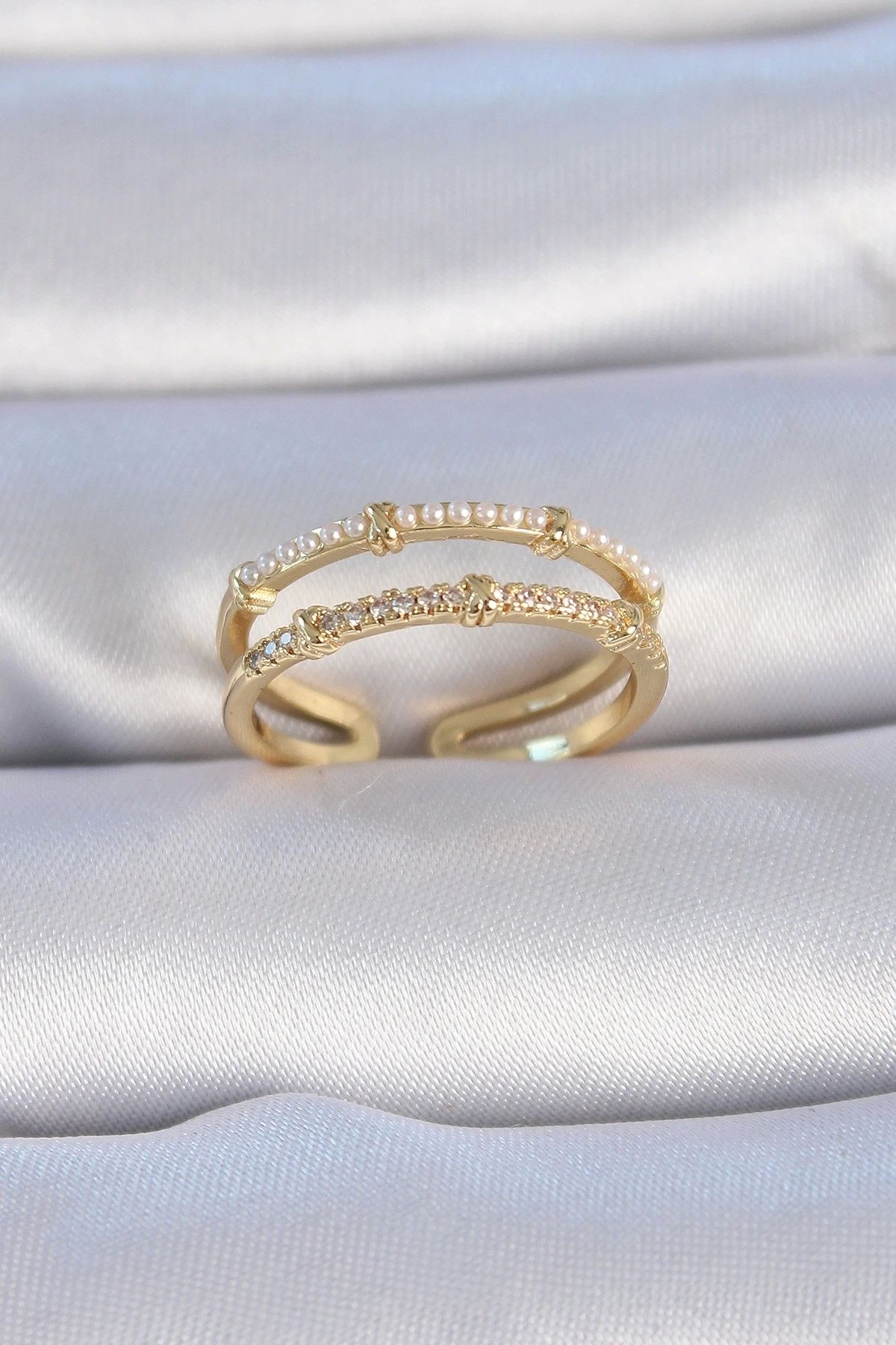 STOREMAX Pirinç Gold Renk Zirkon Taşlı İnci Detay Kadın Yüzük