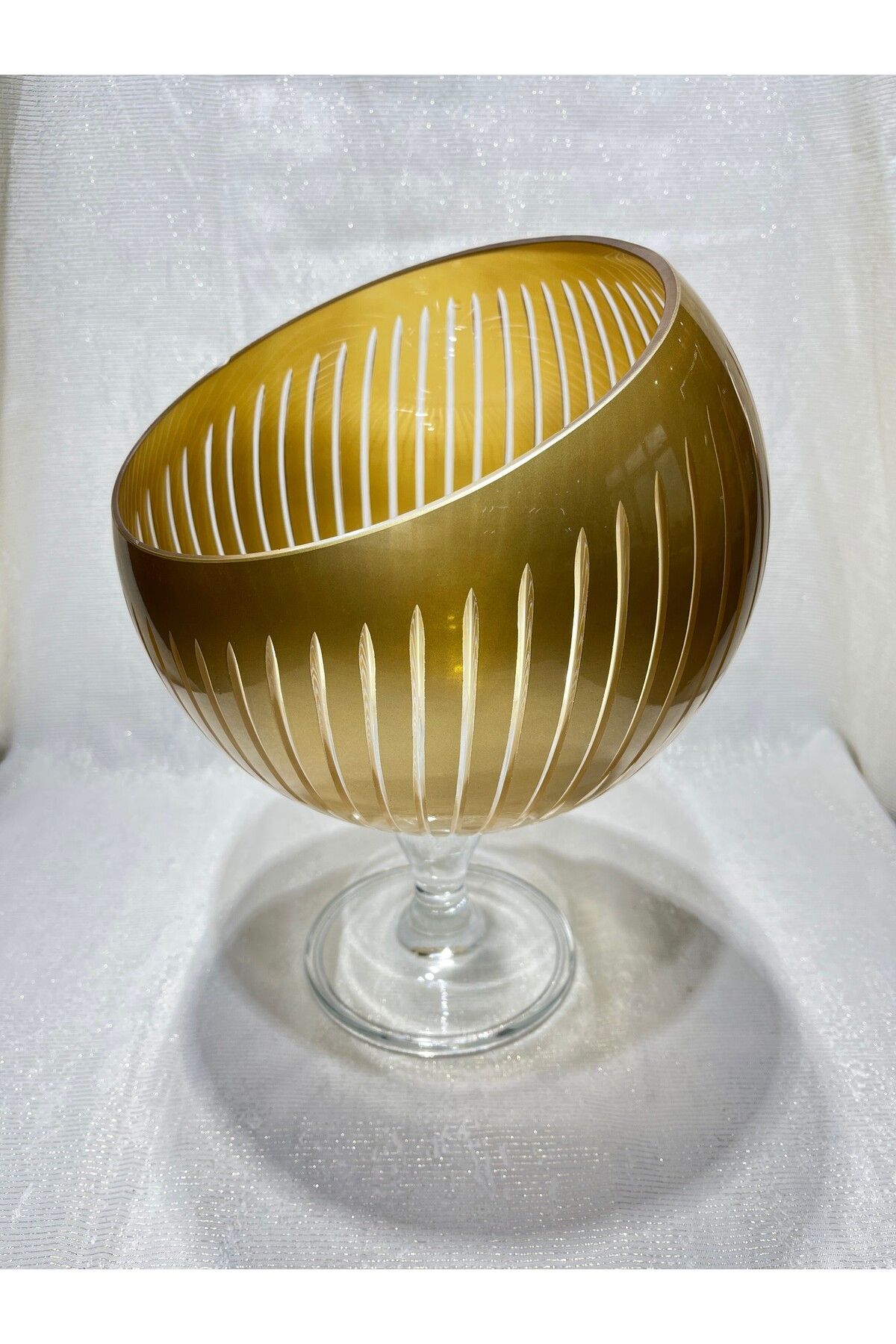 Mirano Cam Tasarım GOLD KESME EL İŞİ 25 CM YARIM AY AYAKLI SUNUMLUK – SALATA KASESİ – MEYVELİK