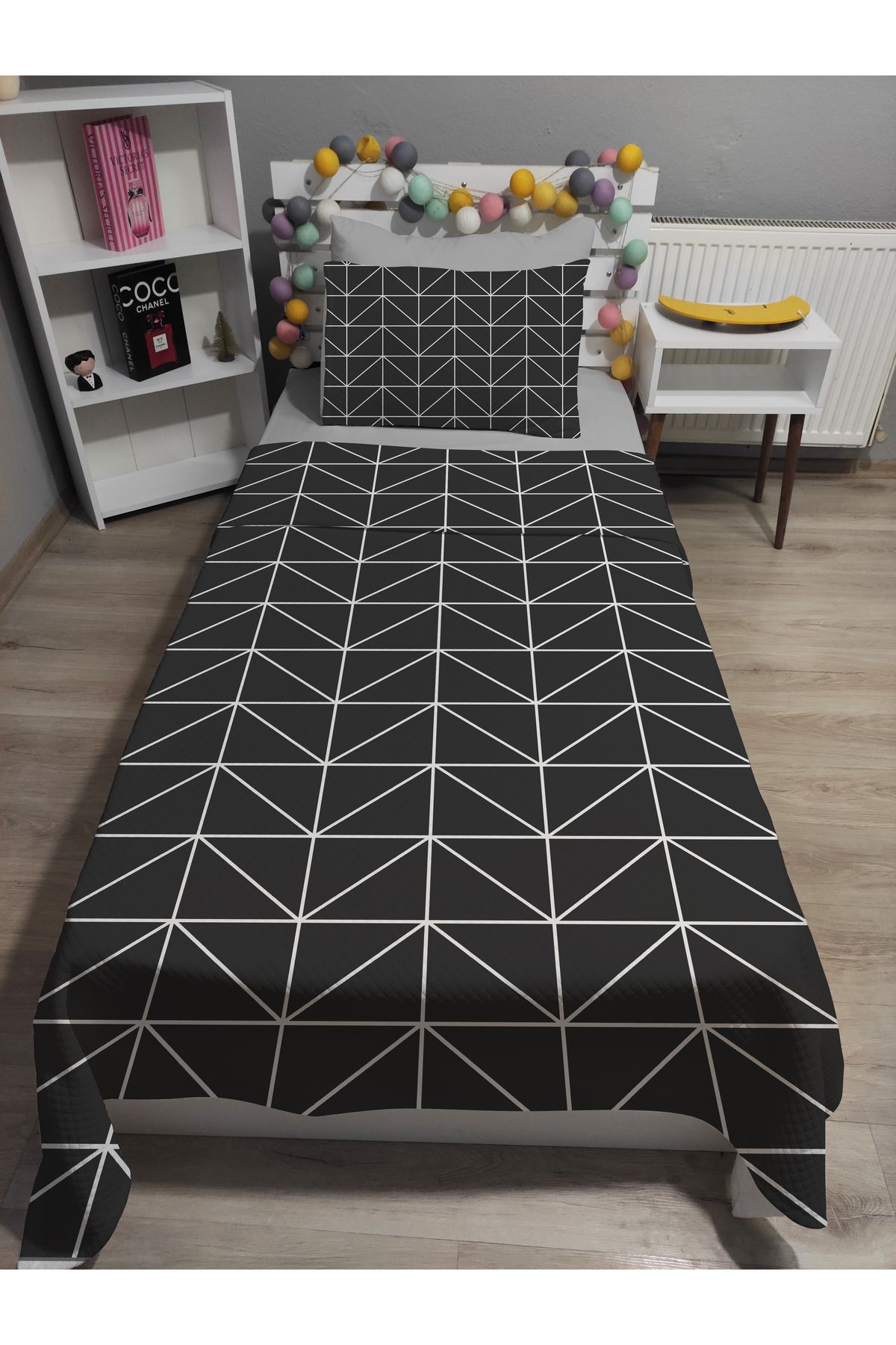 yok yok evim eve dair her şey-4 Piece Geometry Patterned Single Pique Bedspread Set with Elastic Sheets 3