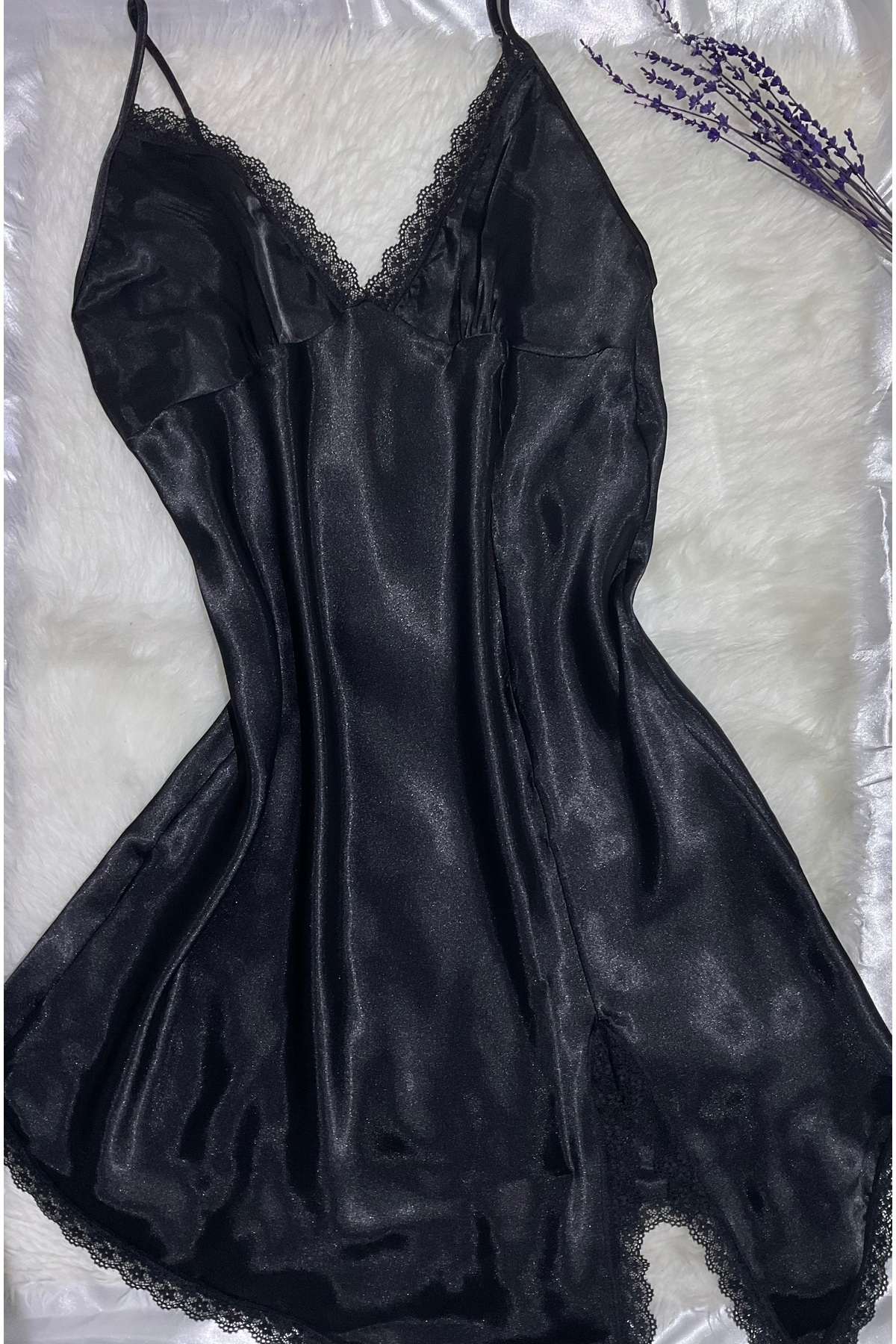 Le Tonnerre KADIN SİYAH BÜYÜK BEDEN YIRTMAÇ DETAYLI GECELİK