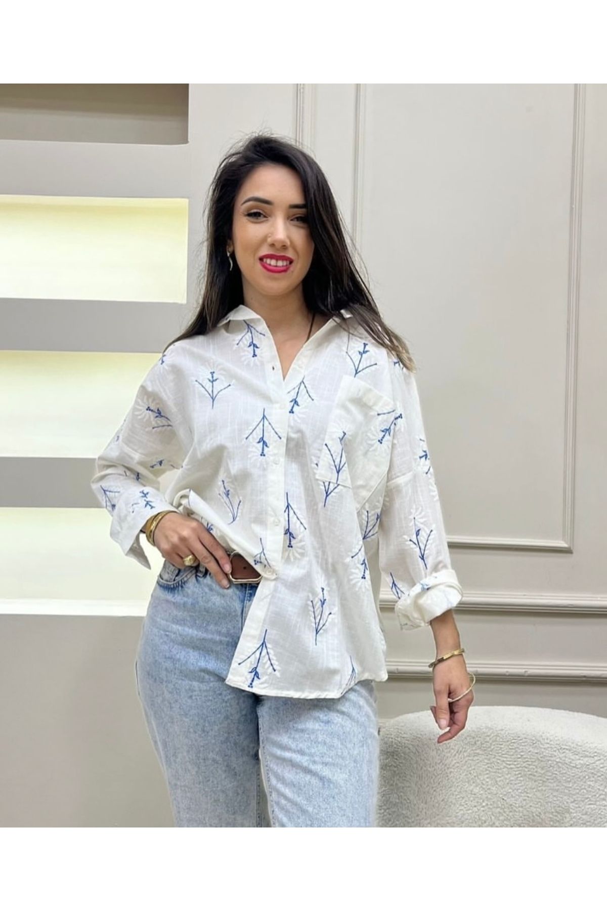 DAPHN Nakış Detaylı Desenli Gömlek – Modern ve Rahat Kesim