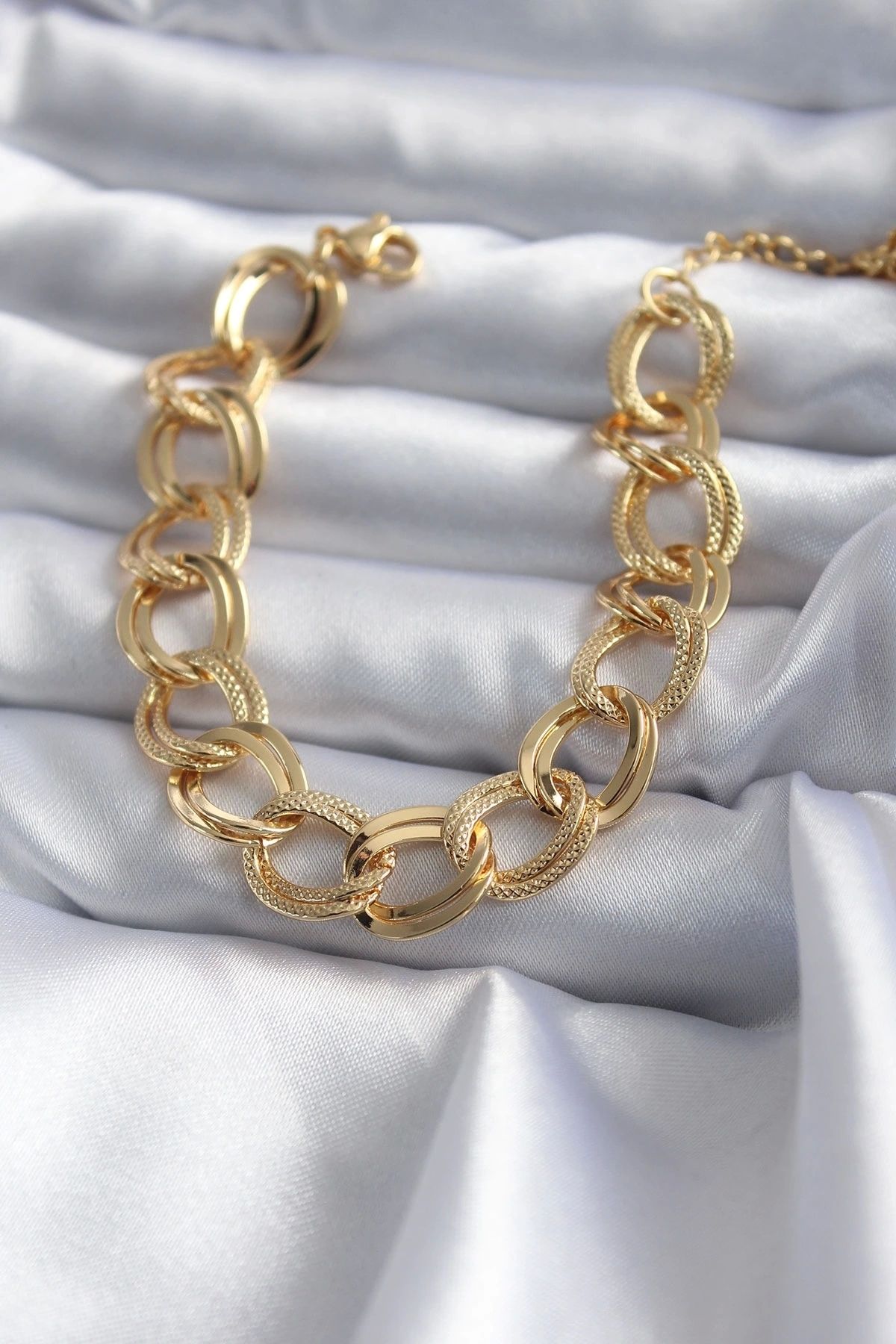 STOREMAX 316L Çelik Gold Renk Samanyolu Model Kadın Bileklik