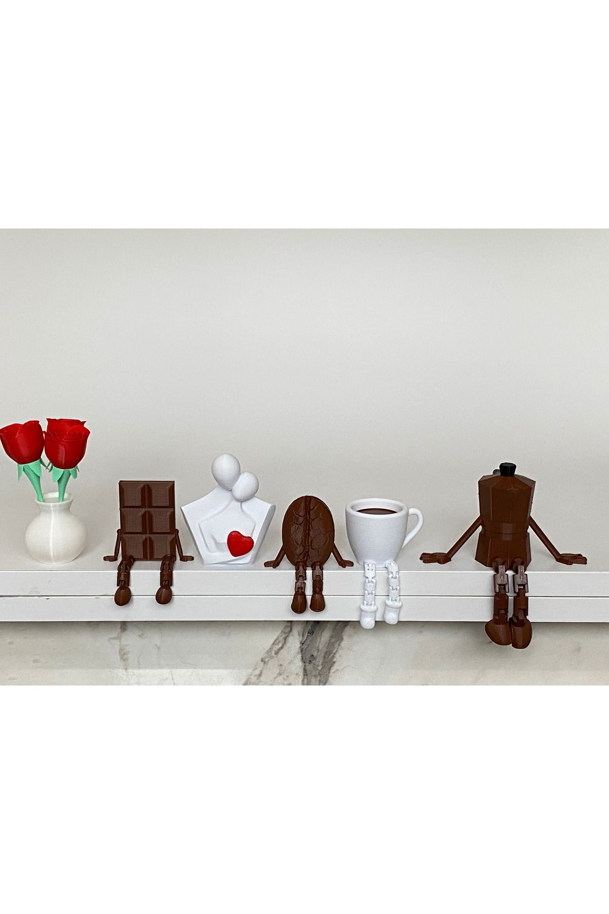 Layerworks Romantik Kahve Dekor Seti – Gül Vazo, Aşık Figürü, Çikolata, Kahve Fincanı ve Moka Pot Biblo Takım
