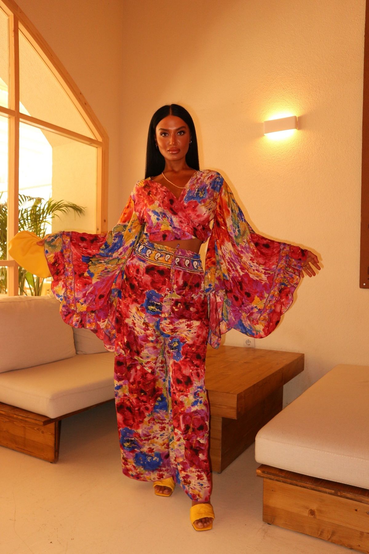 Anastasias Atelier Bohem İpek Etnik Desenli Pembe Renkli İspanyol Kol Geniş Paça İkili Takım