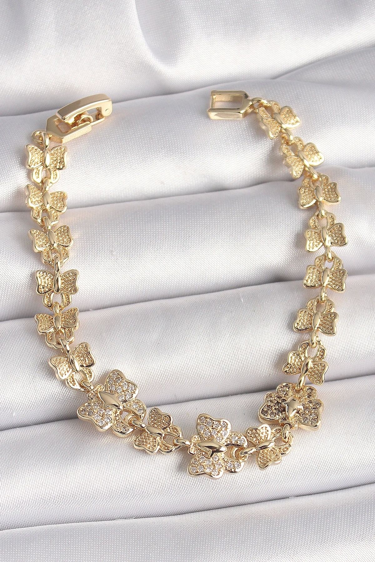 STOREMAX Pirinç Gold Renk Zirkon Taşlı Kelebek Model Zincir Kadın Bileklik