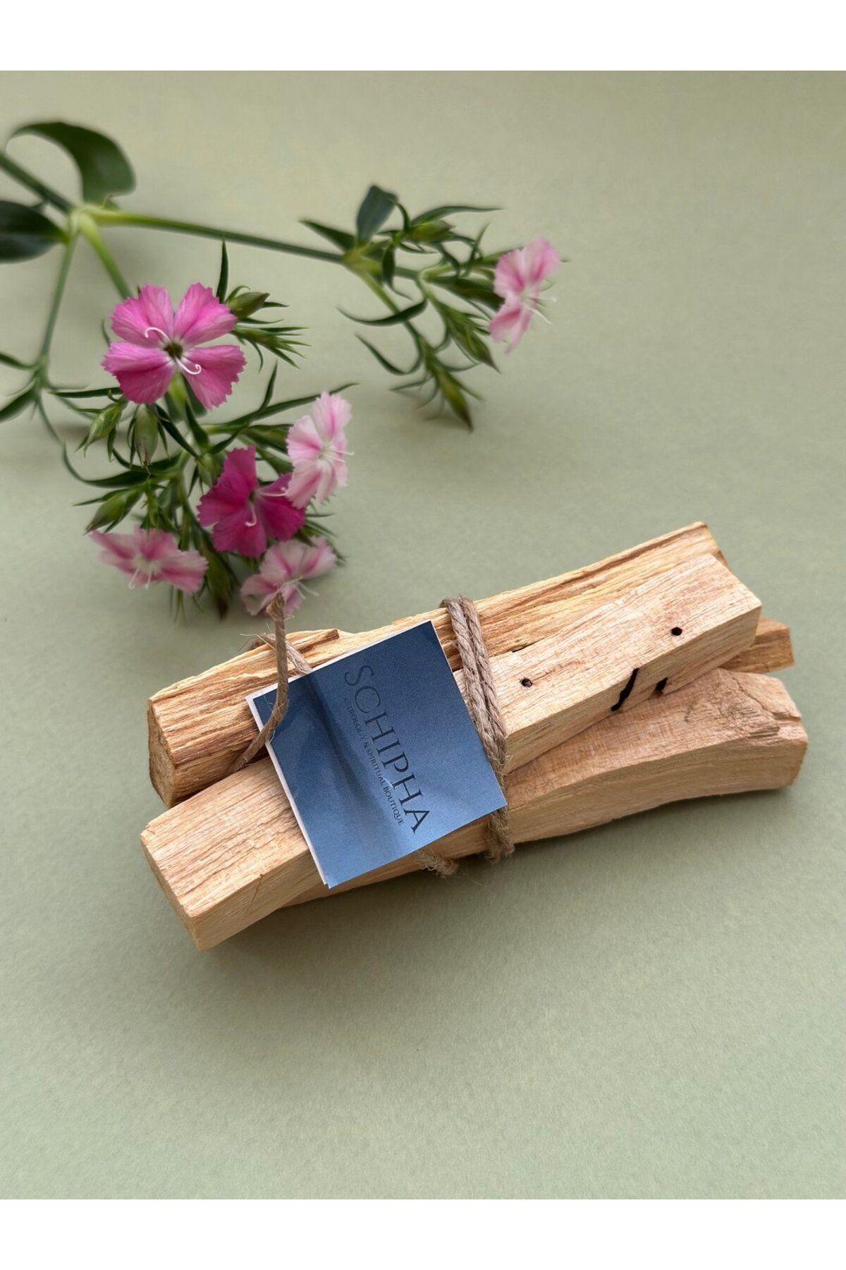 SCHİPHA PALO SANTO