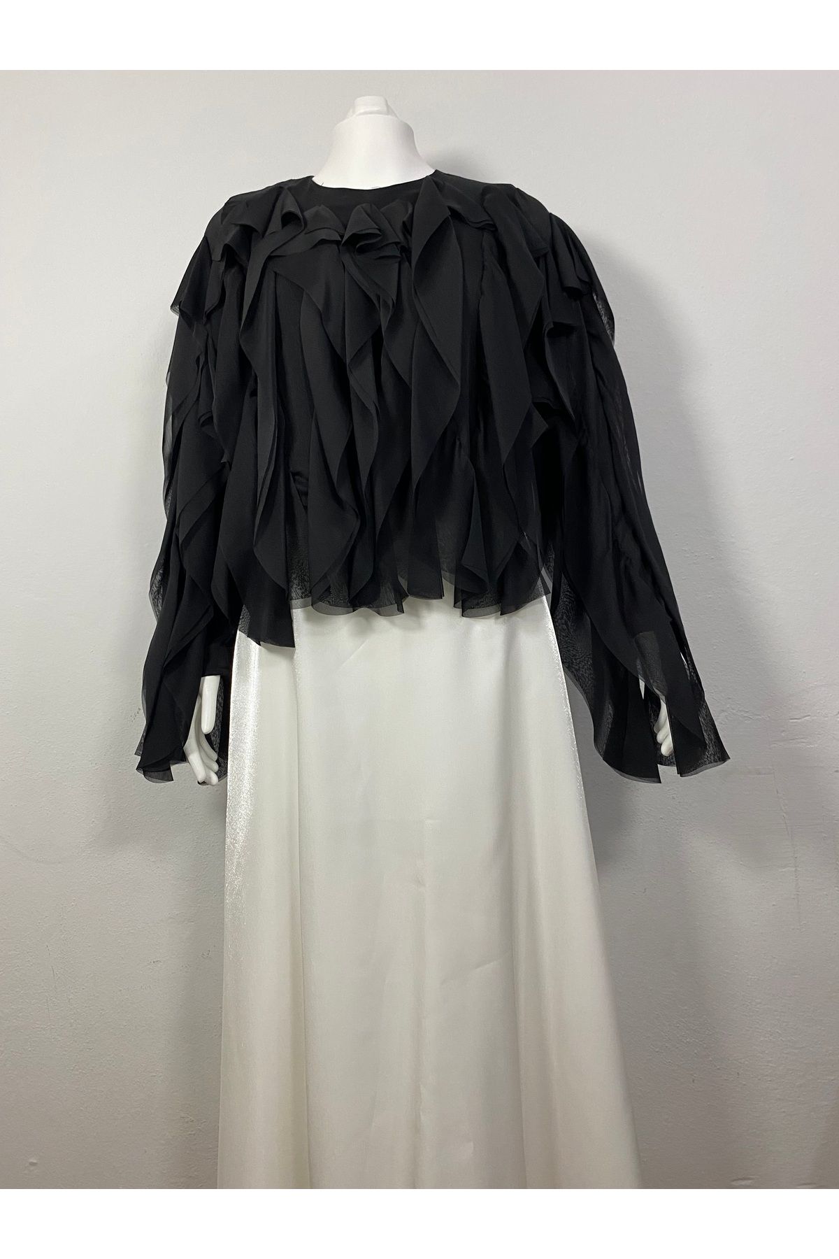 Butik Fırfır Detaylı Bluz