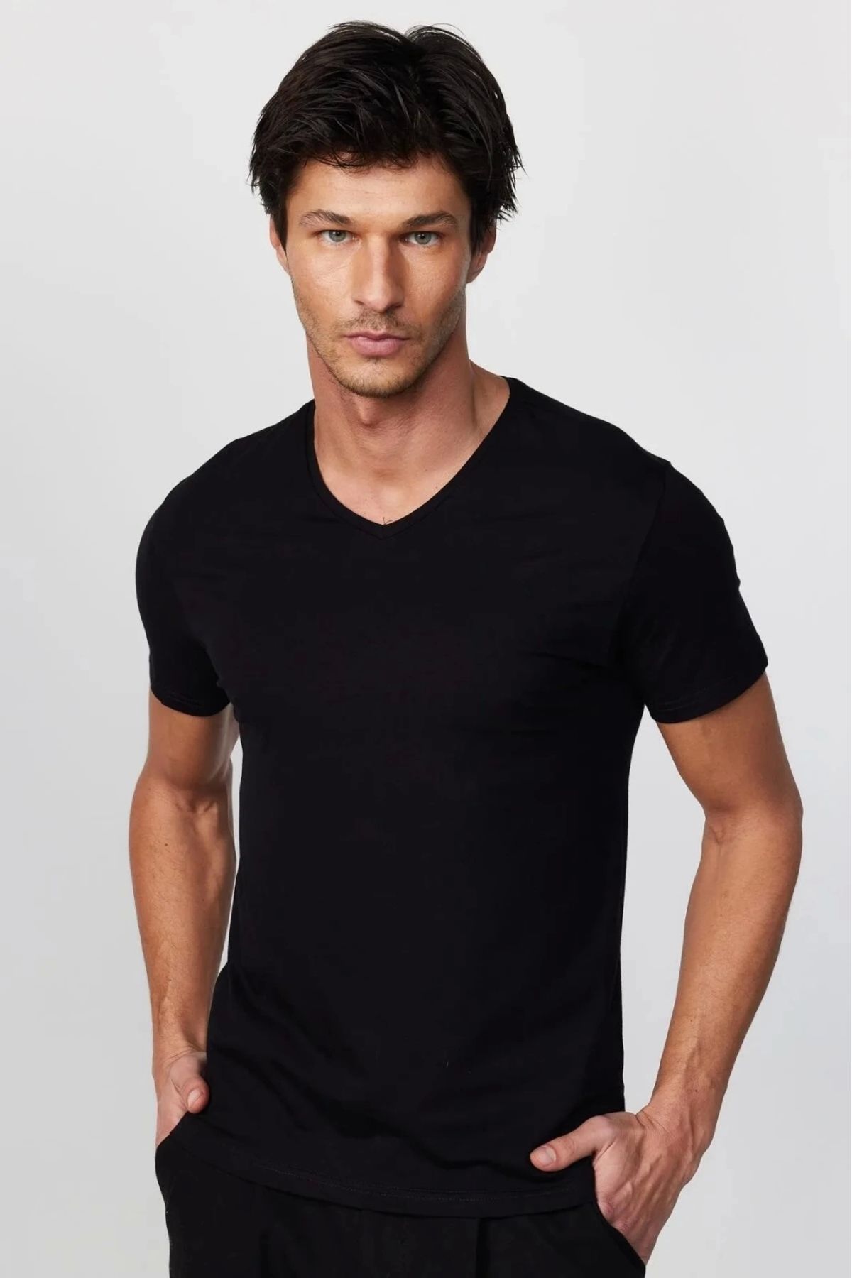 PHANTOM JEANS Erkek Siyah Likralı Şık Pamuklu Yumuşak Dokulu Slim Fit Dar Kesim V Yaka Basic Tişört