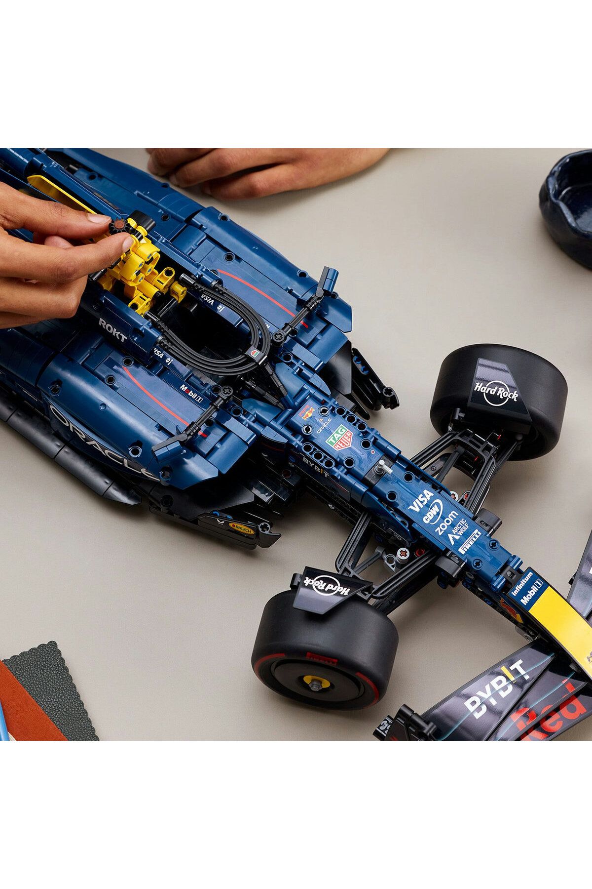 LEGO-Masina F1 Oracle Red Bull Racing Rb20 Cod 42206 3