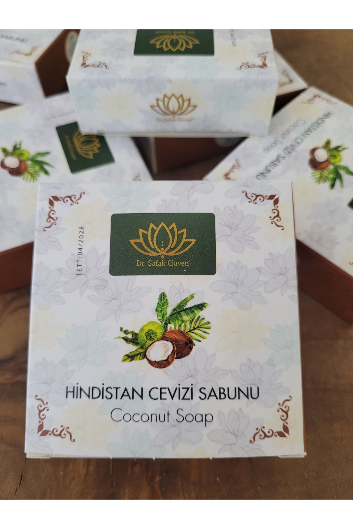 NATUREL EL YAPIMI MEŞE KÜLÜ HİNDİSTAN CEVİZİ SABUNU
