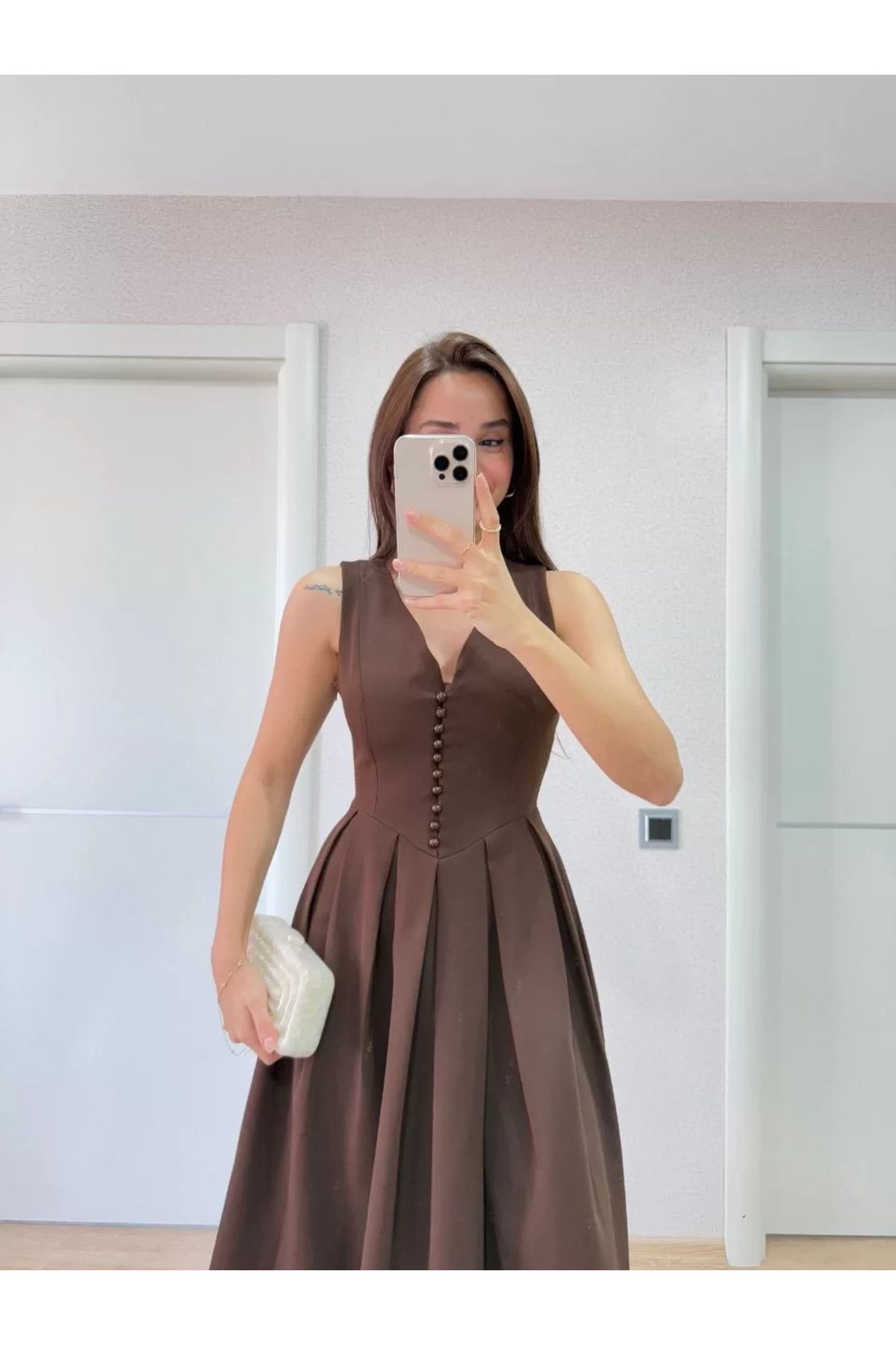 REKA MODA V yaka Uzun Kolsuz Elbise- Kahverengi