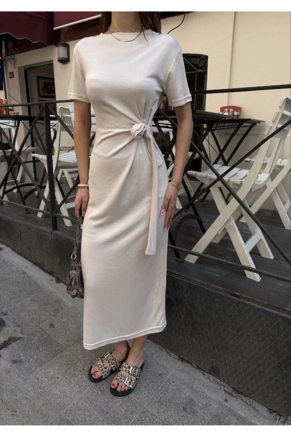 REKA MODA Osy Modal Yumuşak Dokulu Kumaş Bisiklet Yaka Kısa Kollu Kuşaklı Uzun Elbise - Beyaz