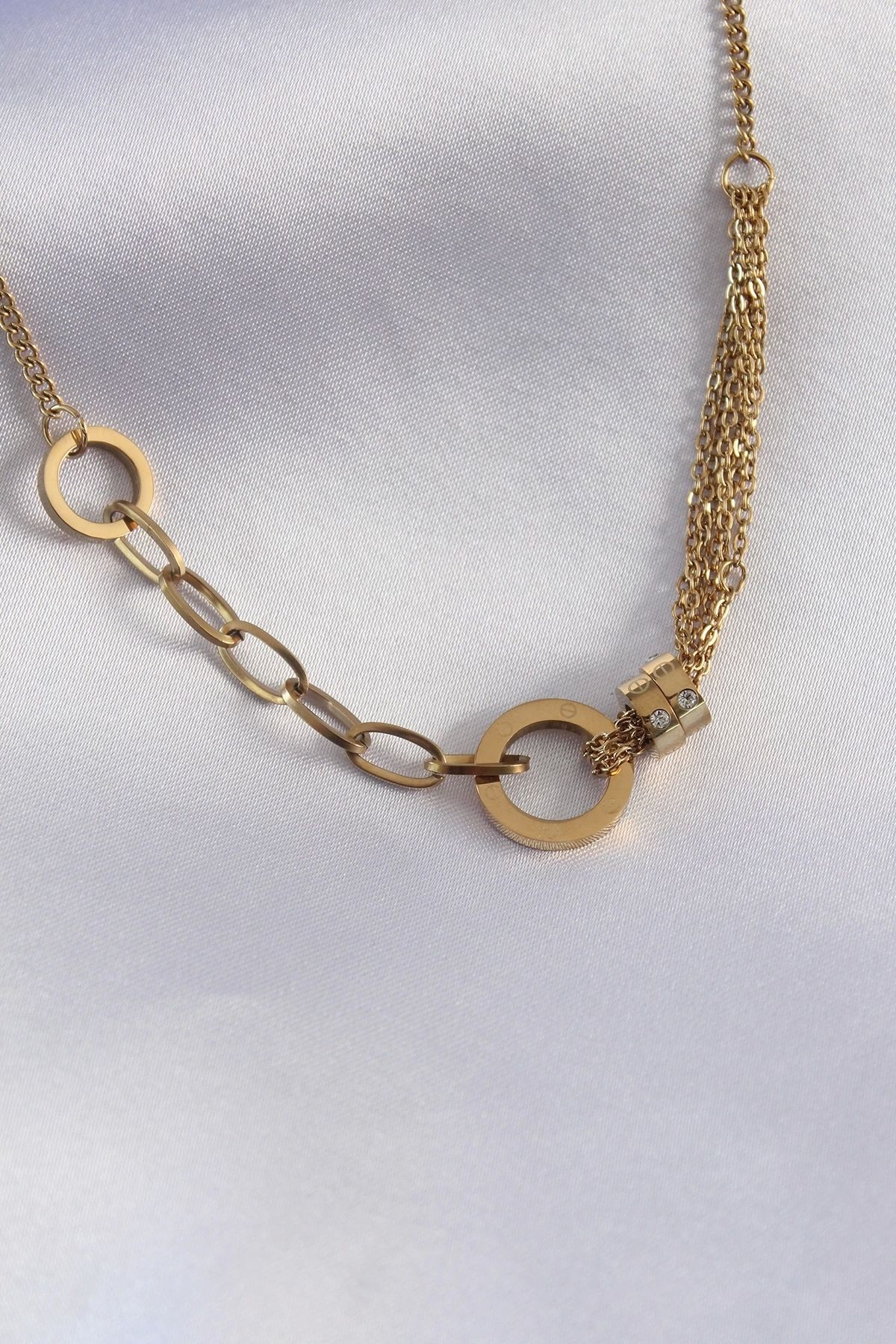 Clariss 316L Çelik Gold Renk Zirkon Taş Detay Kadın Kolye