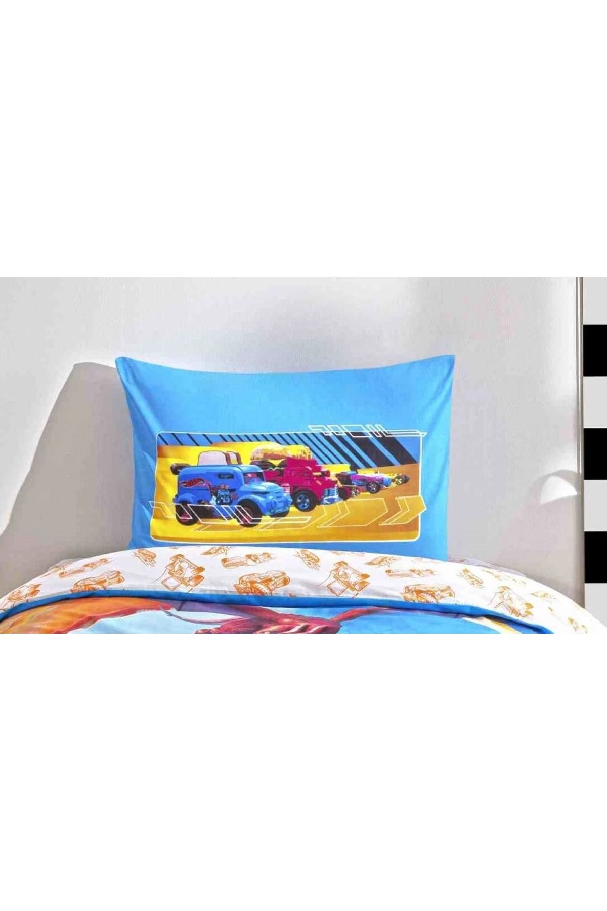 Taç Hot Wheels % 100 Pamuk Kumaş 1 Adet Yastık Kılıfı 50x70 Cm