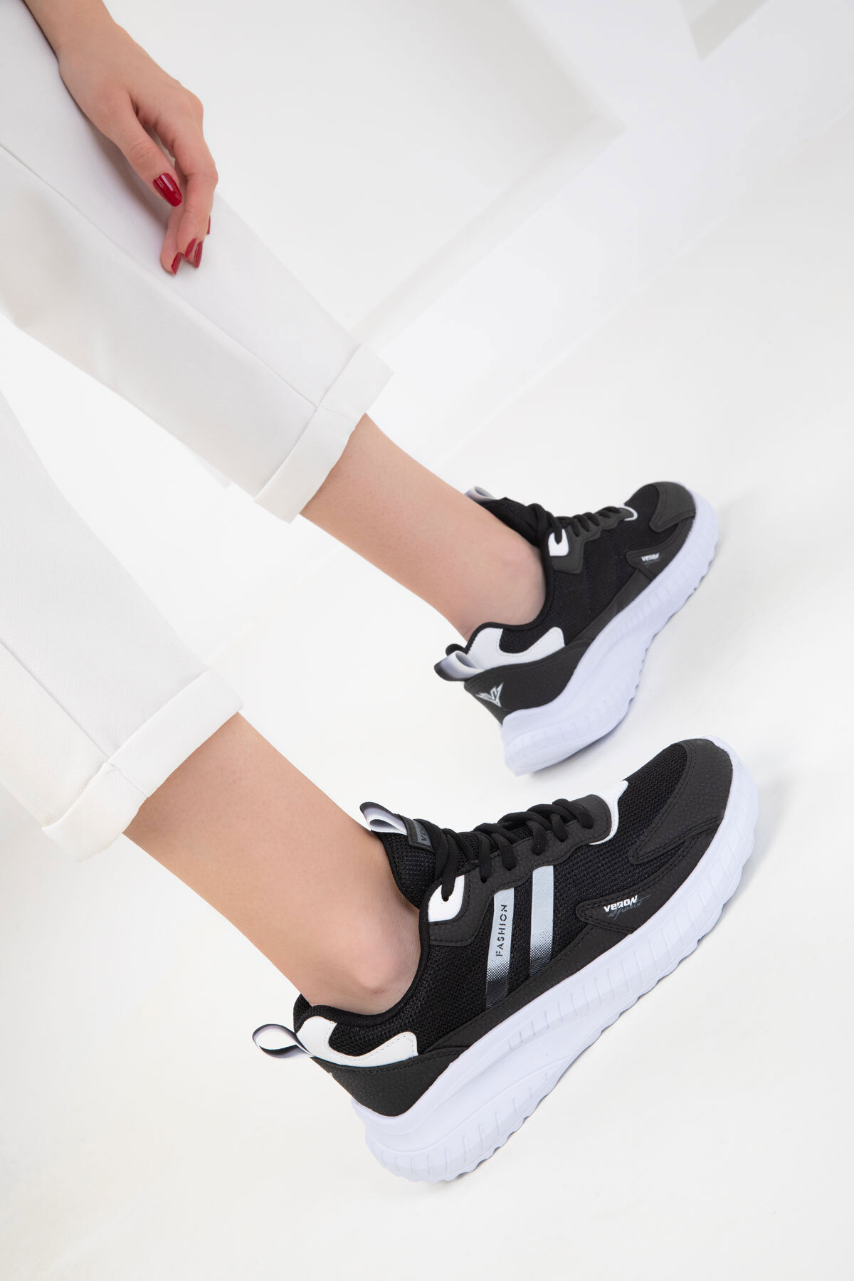 SOHO Siyah-Beyaz Unisex Sneaker 20601 görsel 3
