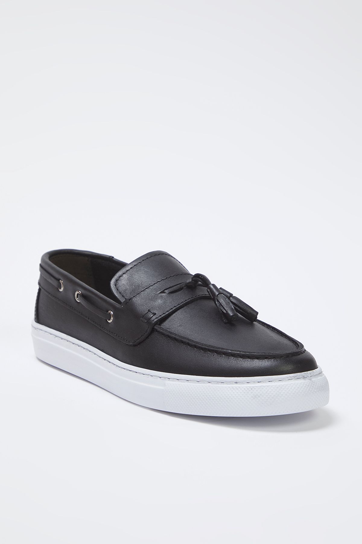 trendyol-shoes-mens-loafer-shoes