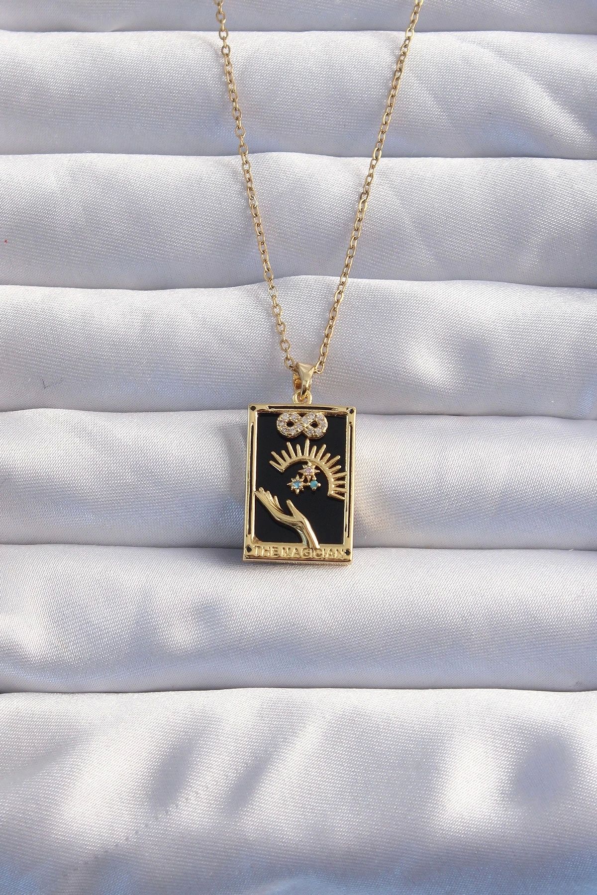 Clariss 316L Çelik Zincir Gold Renk Sonsuzluk Detay Zirkon Taşlı Tarot Kolye