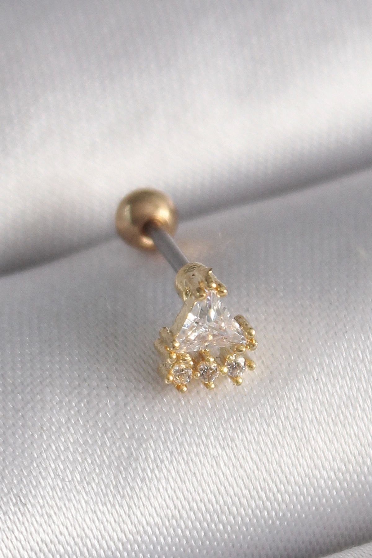 Clariss 316L Çelik Gold Renk Üçgen Zirkon Taşlı Tragus Piercing