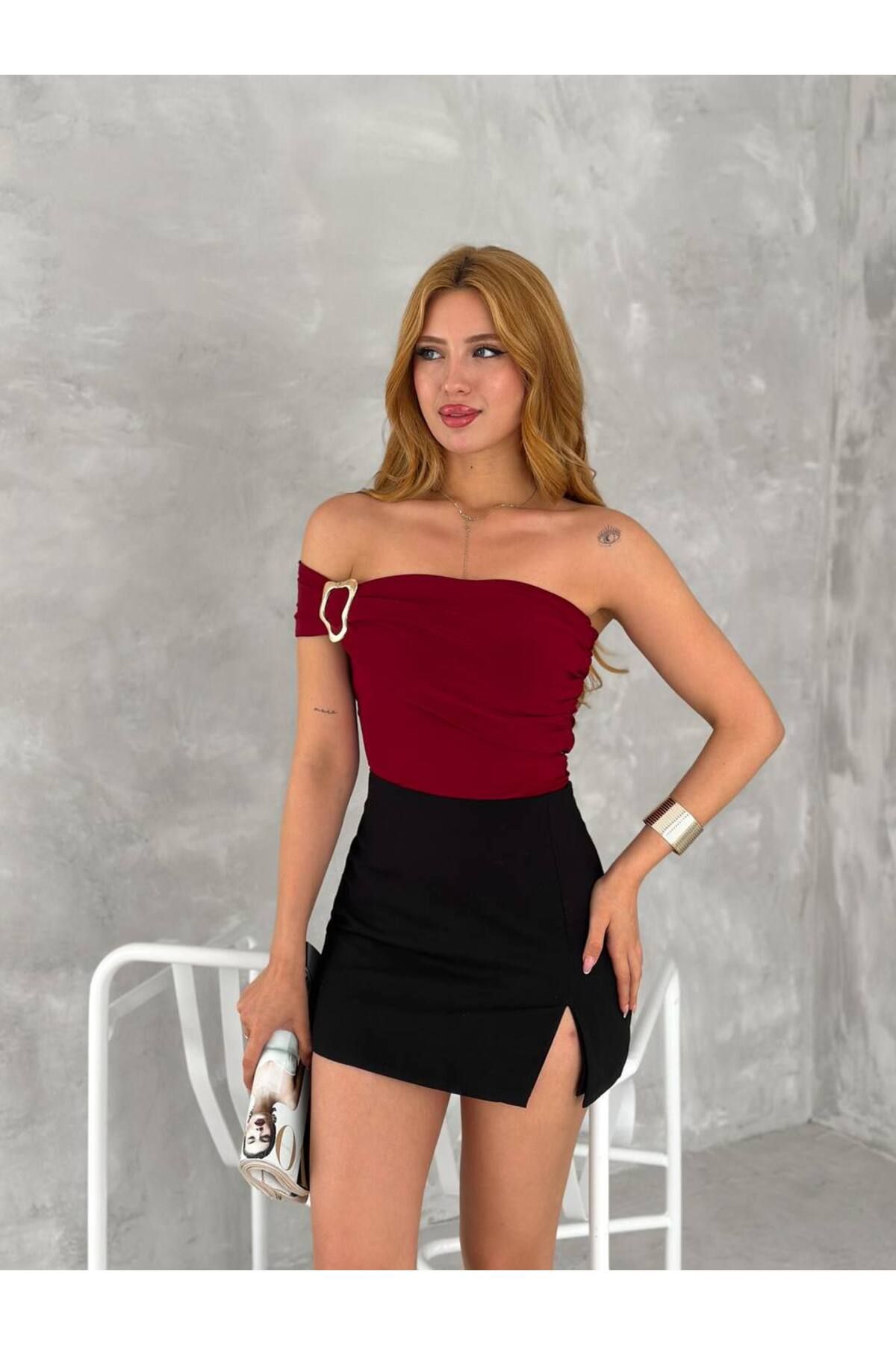 Castivo Fashion Tokalı Drapeli Tek Omuz Kadın Bluz