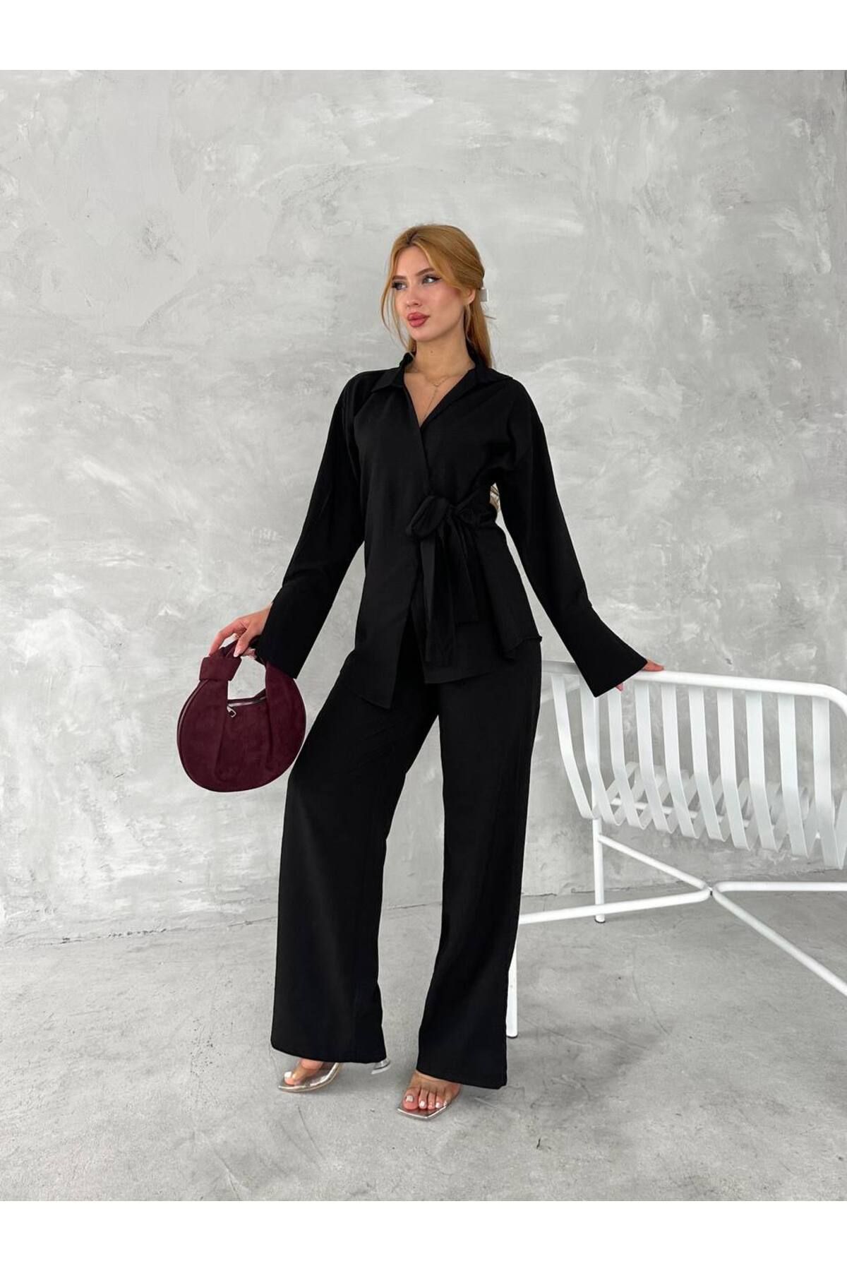 Castivo Fashion Kuşaklı Yaka Detaylı Comfort Takım