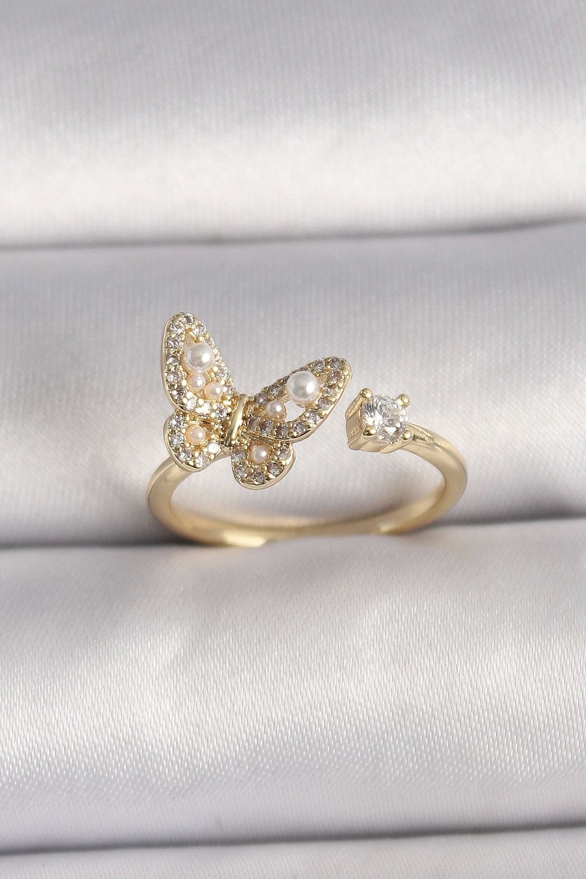 Clariss Pirinç Gold Renk Zirkon Taşlı Kelebek Model İnci Detay Ayarlanabilir Yüzük