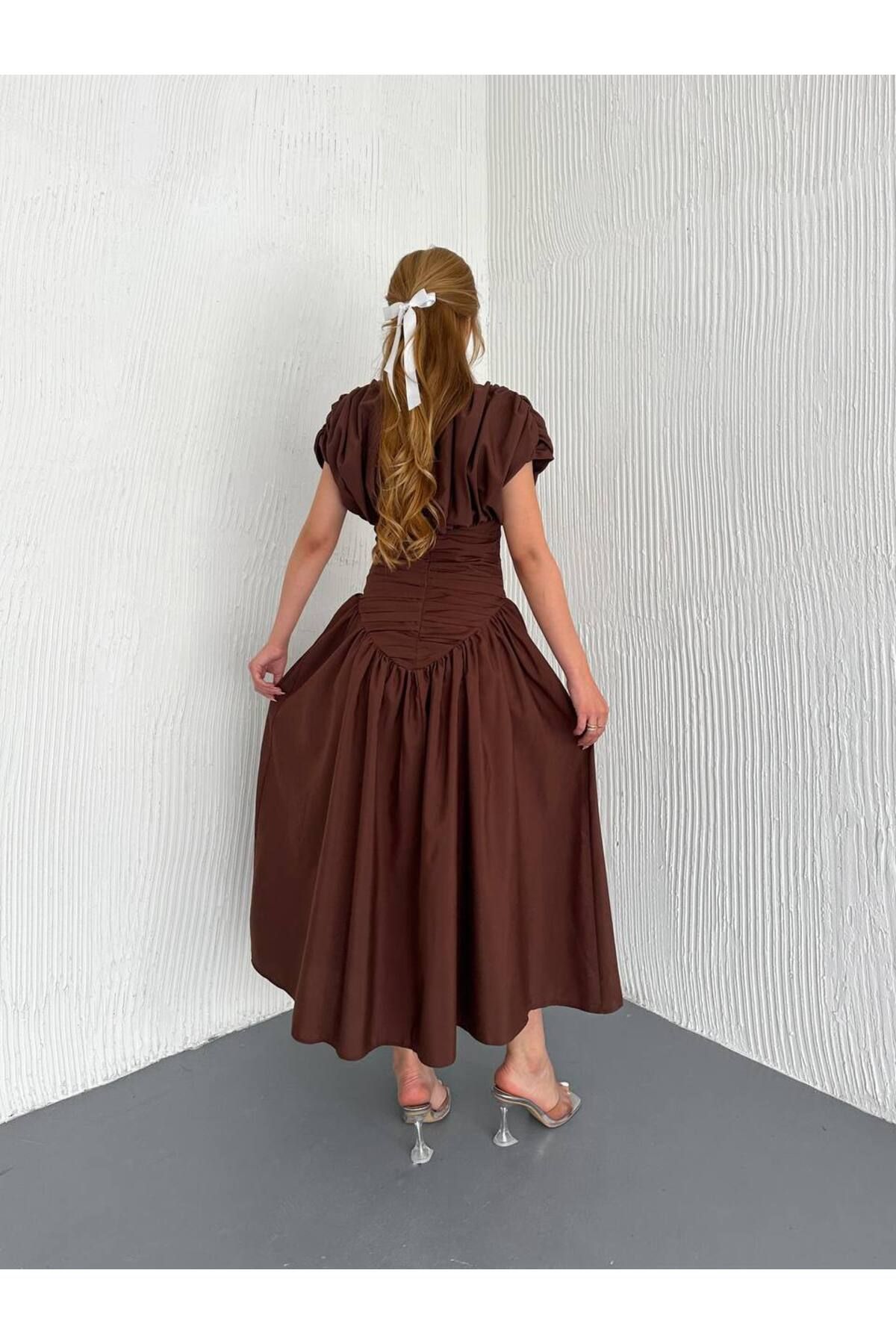 Castivo Fashion Bel Drapeli Fırfırlı Balon Kol Midi Elbise
