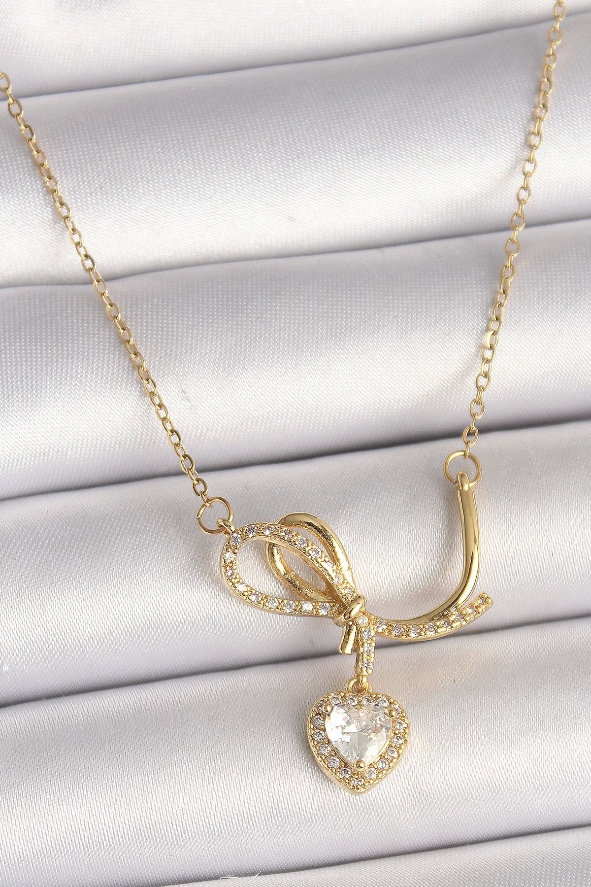 Clariss 316L Çelik Gold Renk Zincir Zirkon Taşlı Düğüm Sallantı Kalp Model Kadın Kolye