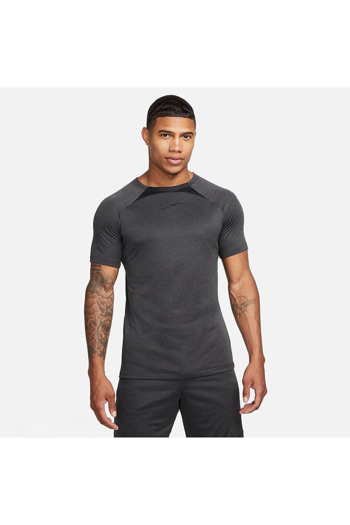 Nike Dri-fit Academy 23 Erkek Siyah Yuvarlak Yaka Tişört