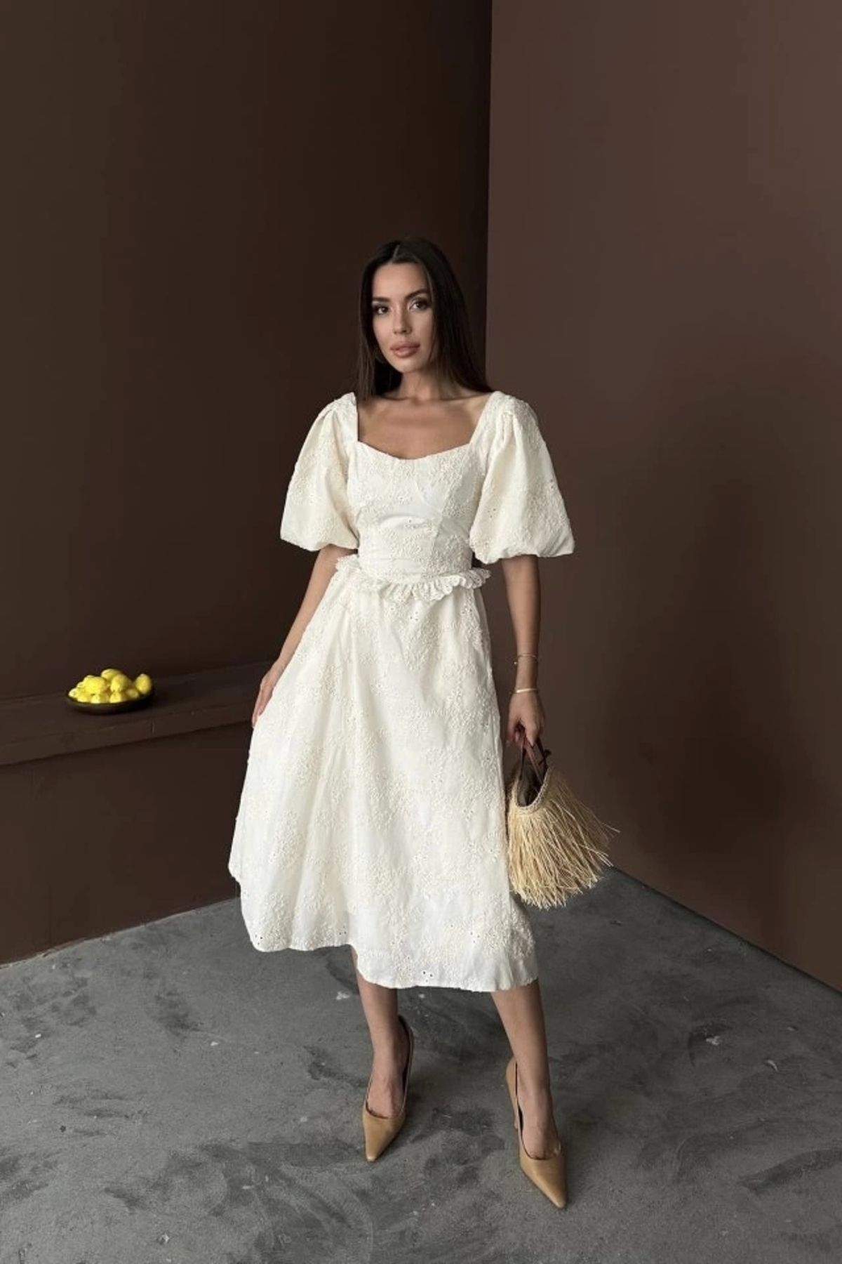 Butik Beyaz Balon Kollu Dantelli Brode Elbise