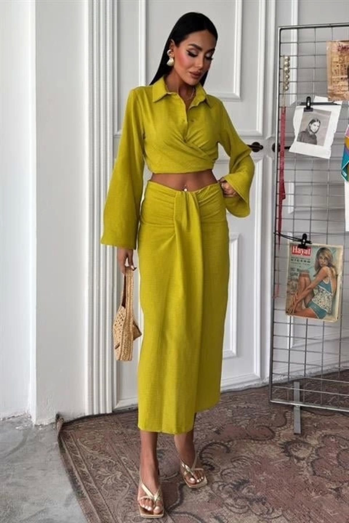 Butik Crop Gömlekli Ve Eteği Büzgülü Tasarım Takım